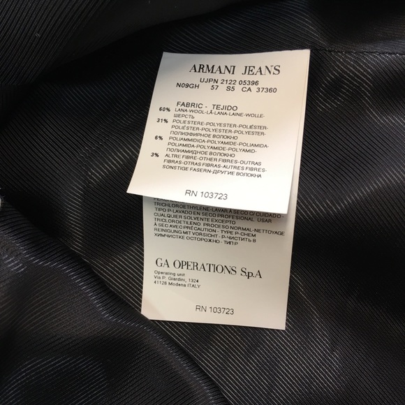 Armani Jeans Women’s wool blend Plaid Blazer Sz 40 IT or small US - Picture 6 of 10